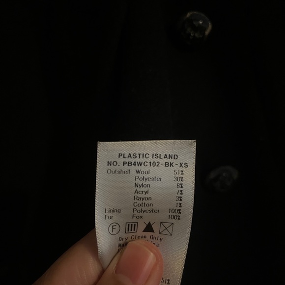 Plastic Island Coat / Jacket - Picture 3 of 3